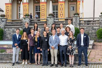 Strahlende Absolvent:innen feierten am vergangenen Montag den erfolgreichen Abschluss des gemeinsamen Master-Studienganges "Matter to Life" der Universitäten Göttingen und Heidelberg. Strahlende Absolvent:innen feierten am vergangenen Montag den erfolgreichen Abschluss des gemeinsamen Master-Studienganges "Matter to Life" der Universitäten Göttingen und Heidelberg.