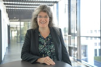 Anita Schöbel is Director at the Fraunhofer Institute for Industrial Mathematics (ITWM) and a new member of the Max Planck Schools Steering Committee. The Fraunhofer Society is one of the four key partners from a non-university research organization contributing to the joint graduate program of the Max Planck Schools Anita Schöbel is Director at the Fraunhofer Institute for Industrial Mathematics and a new member of the Max Planck Schools Steering Committee.